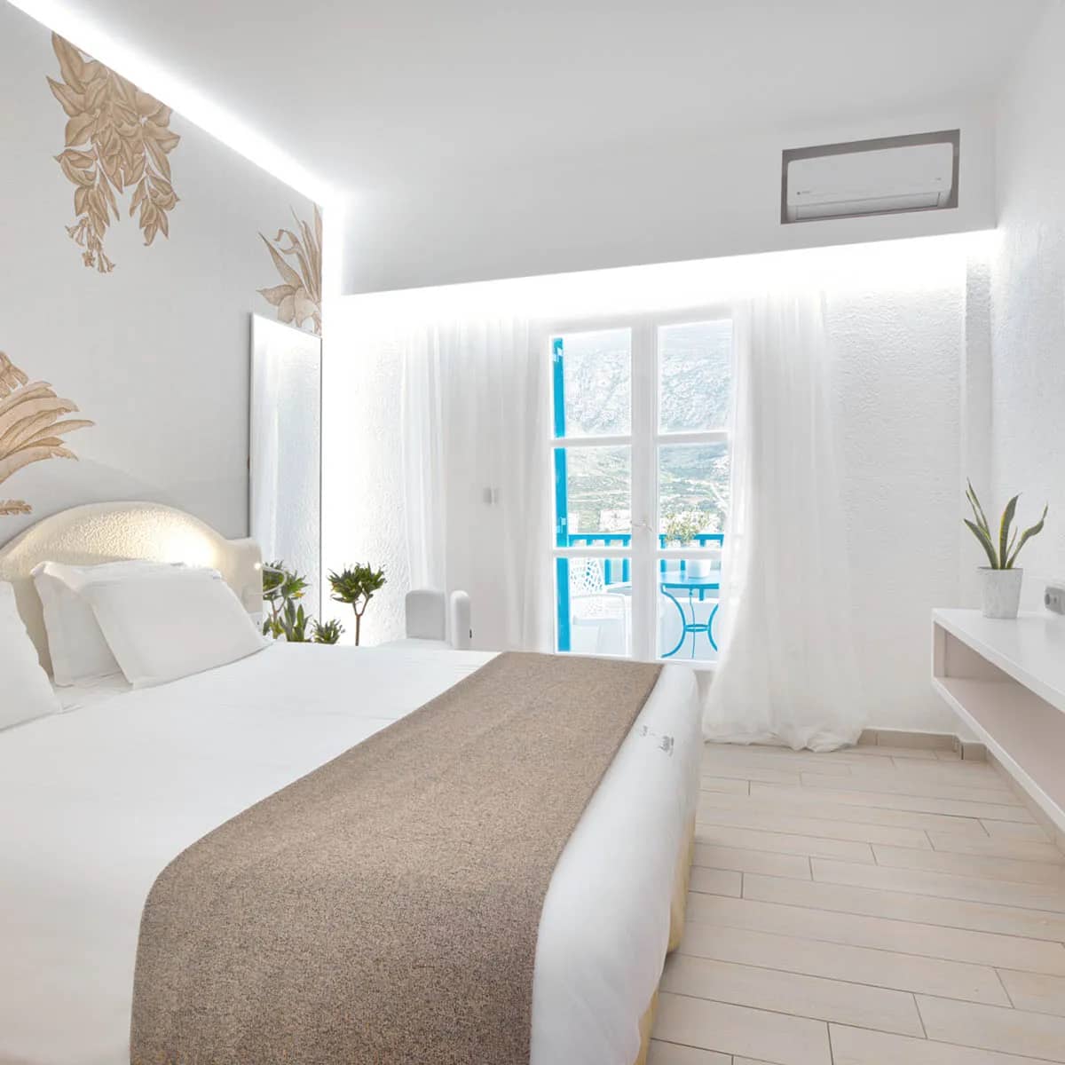 Superior Cycladic room hero view