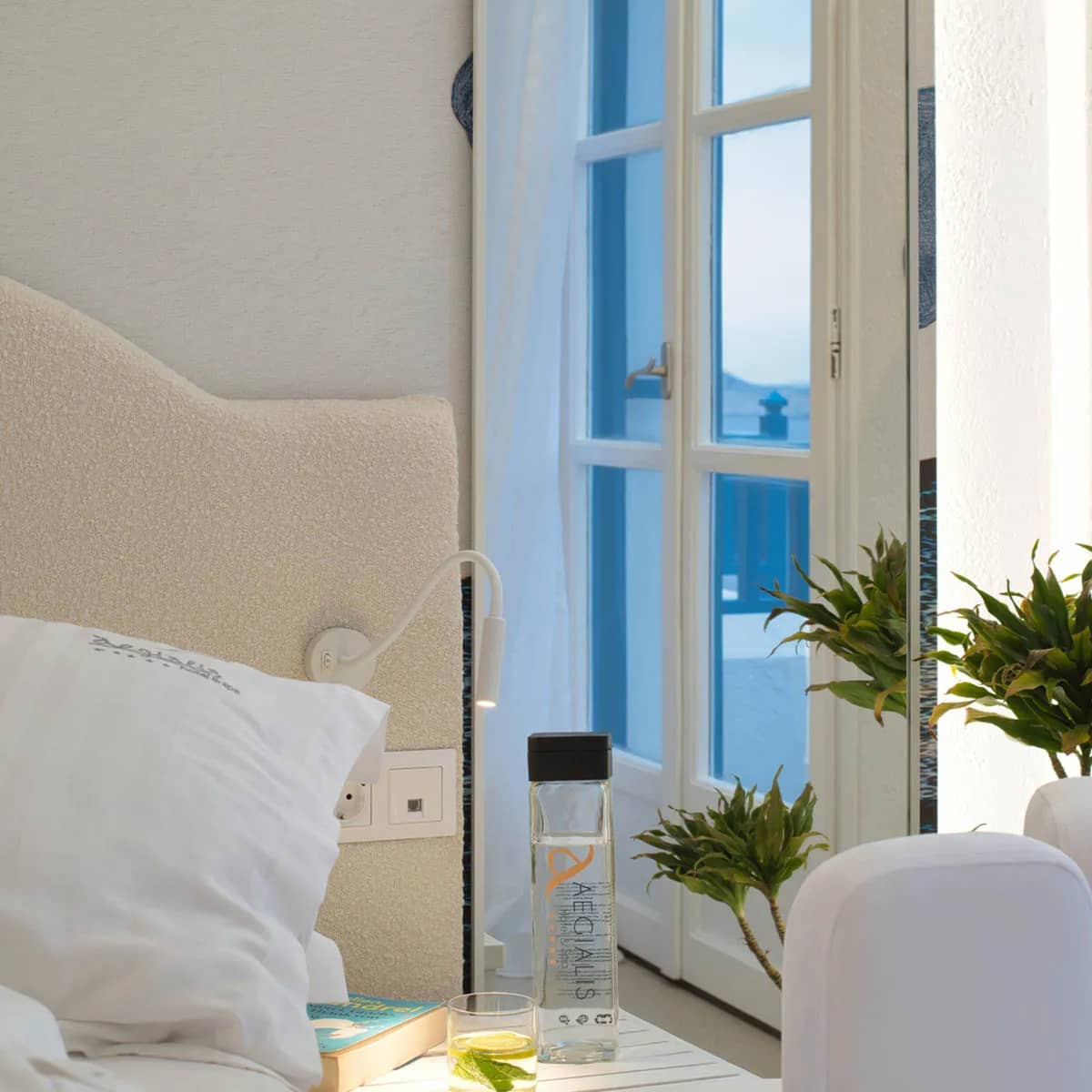 Superior Cycladic room photo 10