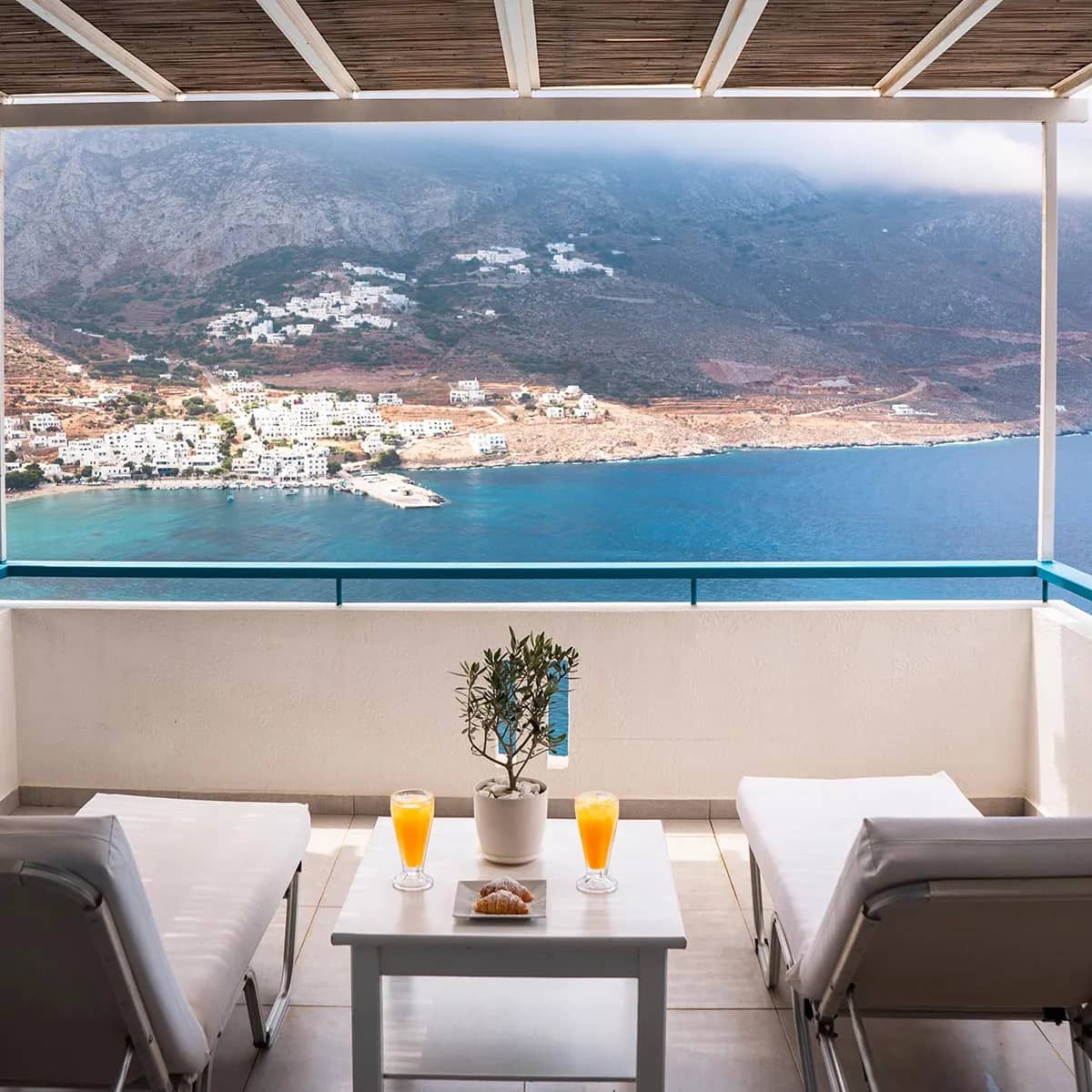 Superior Cycladic room photo 2