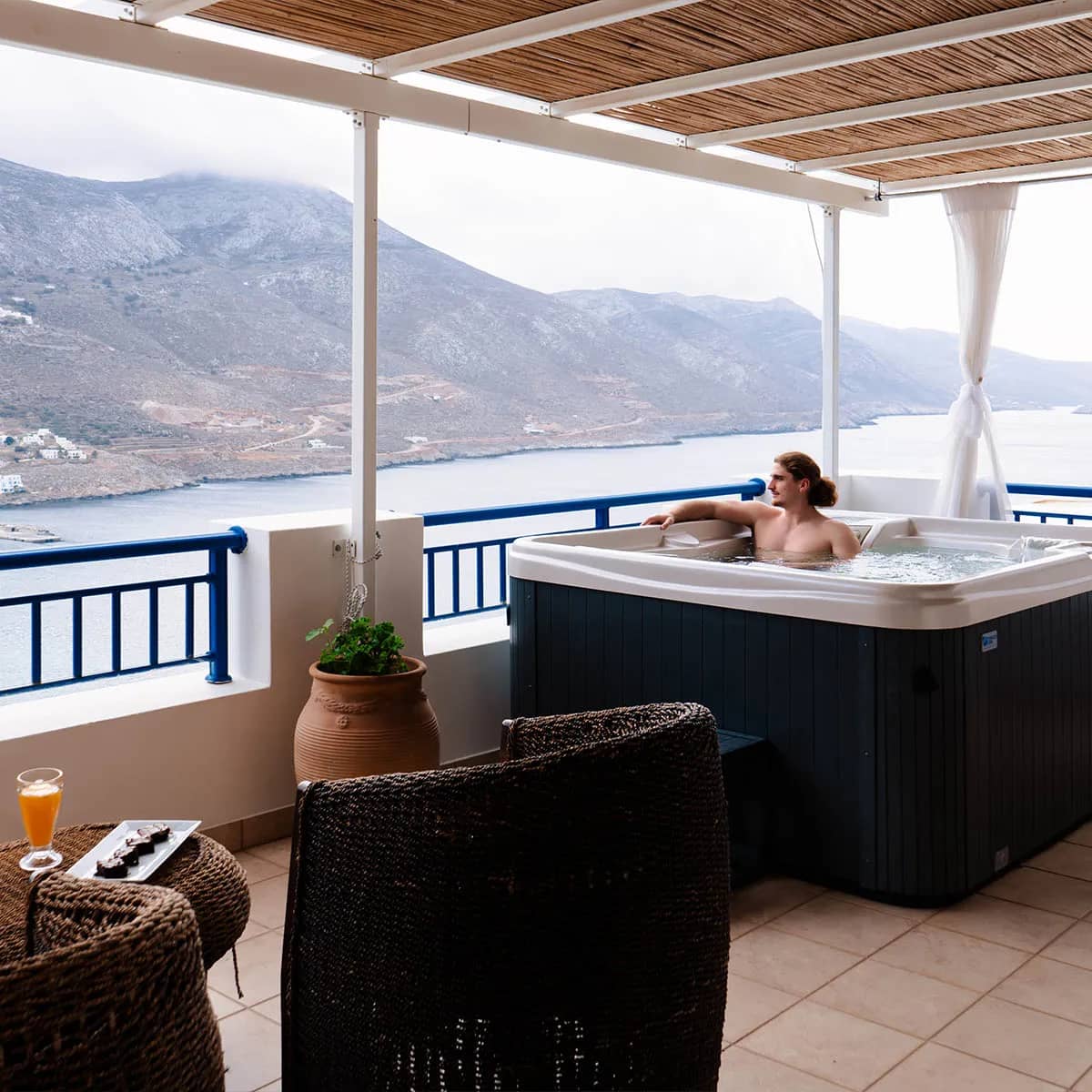 Deluxe with Outdoor Jacuzzi room photo 13
