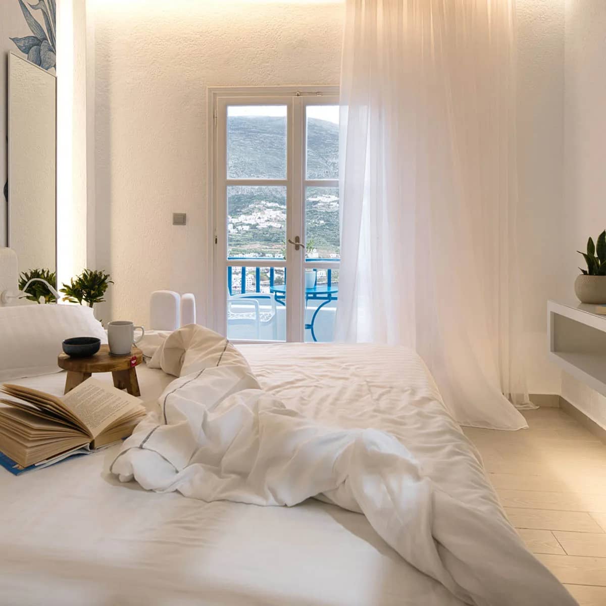 Superior Cycladic room photo 7