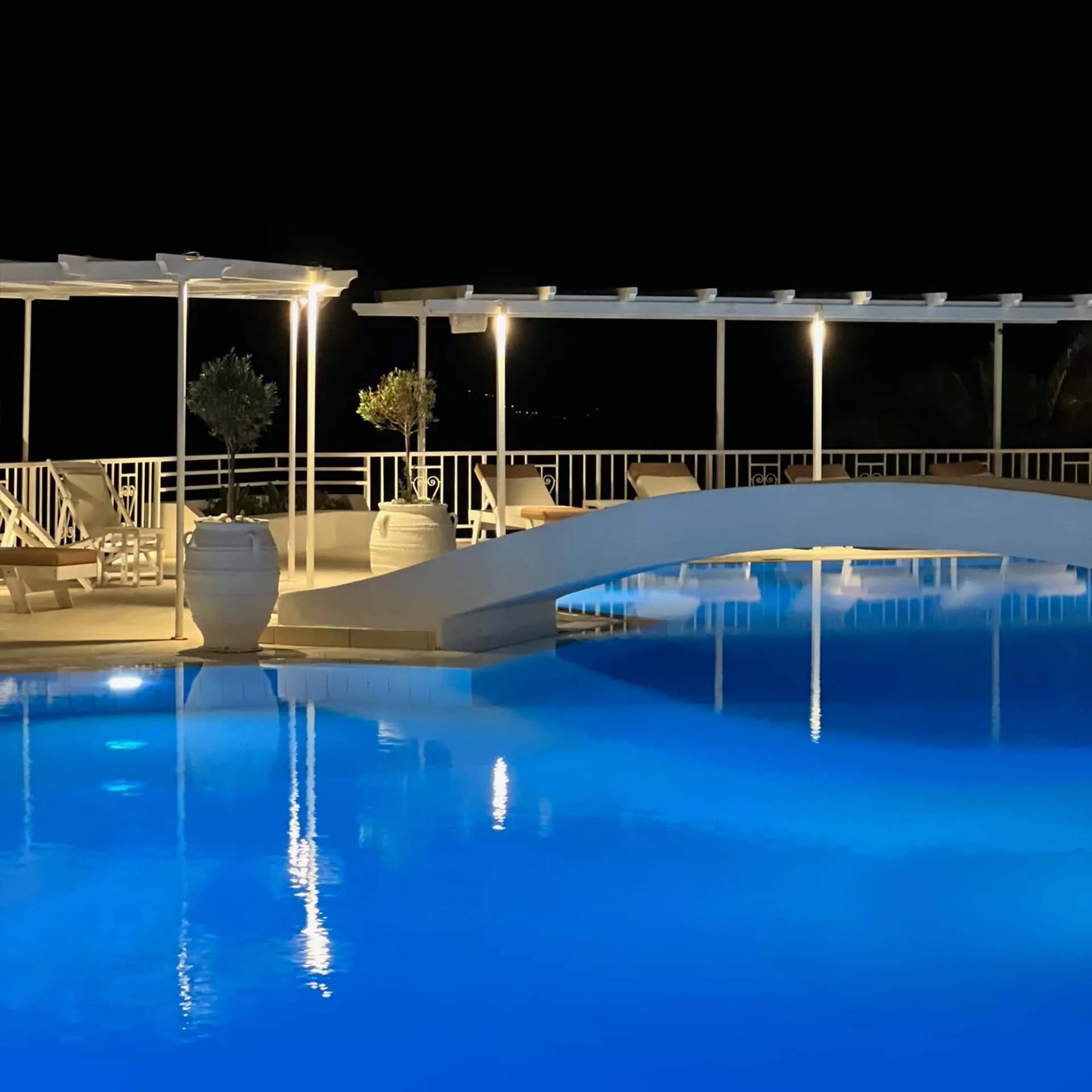 Calypso Bar, 17